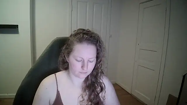 Girlnina-1995 online show from 02-19-25, 03:16