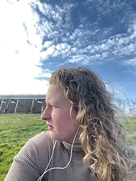 Girlnina-1995 online show from 03-07-25, 03:07