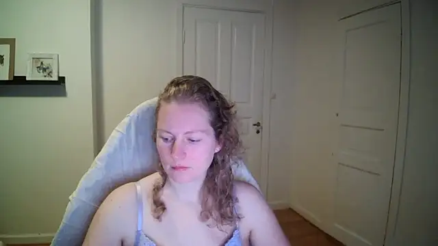 Girlnina-1995 online show from 12-01-25, 09:47