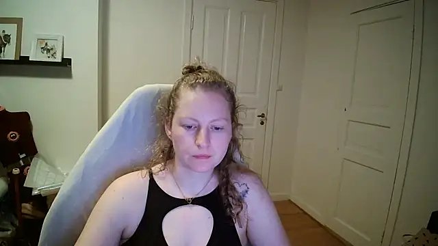 Girlnina-1995 online show from 03-17-26, 07:50