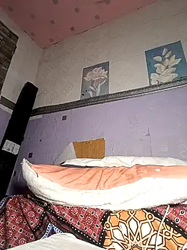 hotbabes163 online show from 03-10-25, 10:26