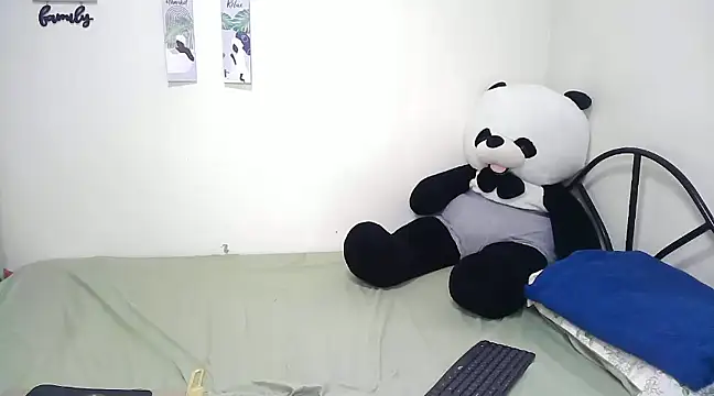 Snapshot of rihanna22 chatting on 01-17-25, 03:53 rihanna22 online show from 01-17-25, 03:53