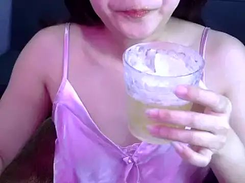 Bee 2k online show from 02-14-26, 05:15