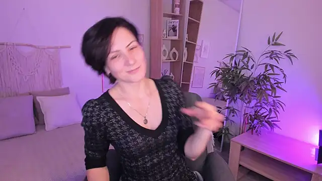 LorenDaze online show from 12-19-25, 06:42