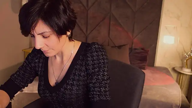 LorenDaze online show from 12-20-25, 07:04