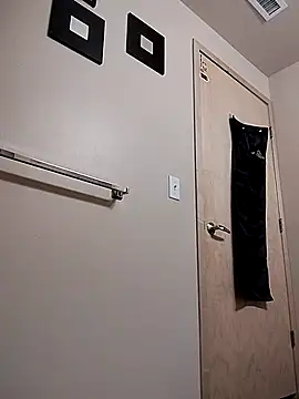 eatmeplease44 online show from 01-11-26, 01:32