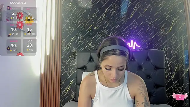 Snapshot of Tamara-evans chatting on 11-08-25, 05:56 Tamara-evans online show from 11-08-25, 05:56