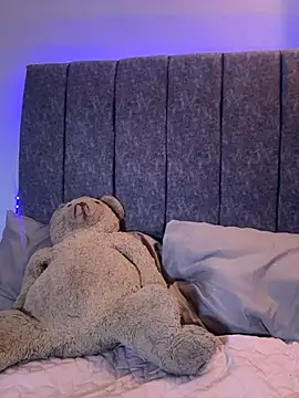 Snapshot of MeganKitty_ chatting on 12-14-25, 02:22 MeganKitty online show from 12-14-25, 02:22