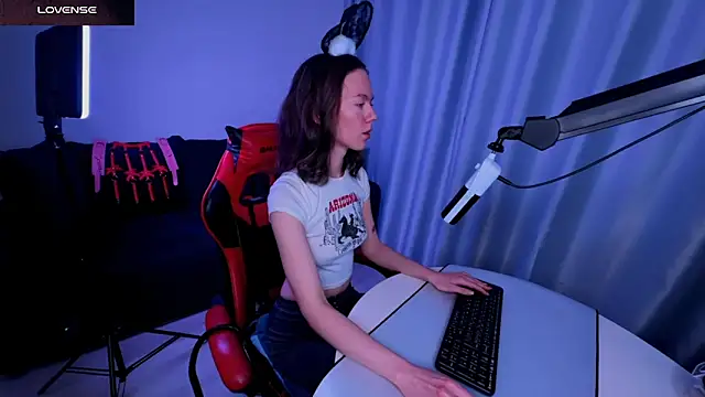 DivineBite online show from 02-12-25, 03:49