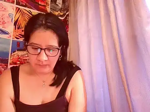 lucianarubi online show from 12-15-25, 03:27