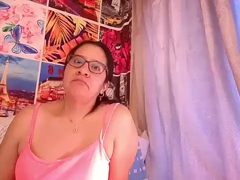 lucianarubi online show from 12-16-25, 03:39