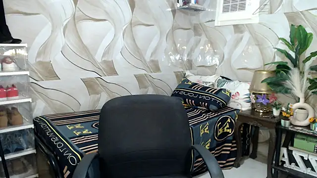 MagnificatMistress online show from 07-19-26, 06:55