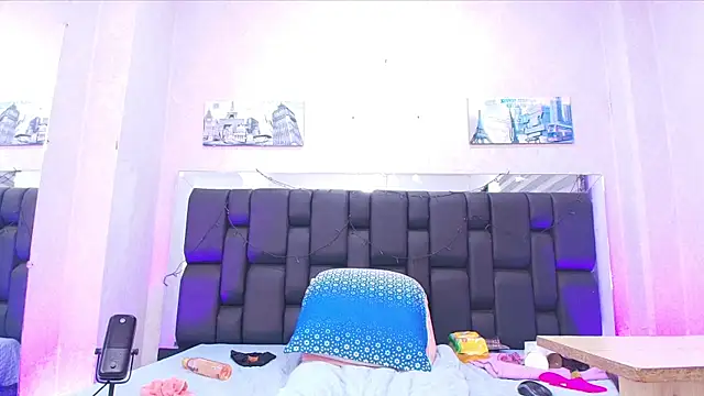 Snapshot of _carolina_fox chatting on 02-11-25, 06:08 carolina fox online show from 02-11-25, 06:08
