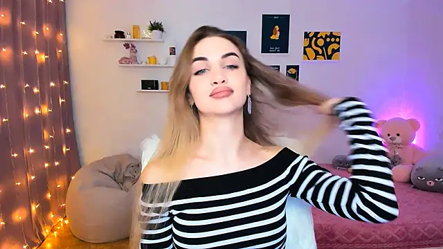 aPieceOfJoy online show from 12-16-24, 09:20