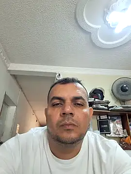 Snapshot of Ben_joseph1976 chatting on 12-24-24, 03:47 Ben joseph1976 online show from 12-24-24, 03:47