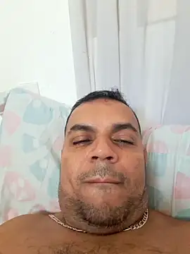 Snapshot of Ben_joseph1976 chatting on 12-25-24, 03:38 Ben joseph1976 online show from 12-25-24, 03:38