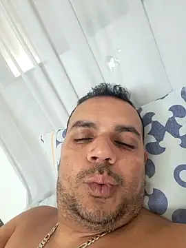 Snapshot of Ben_joseph1976 chatting on 12-28-24, 04:52 Ben joseph1976 online show from 12-28-24, 04:52