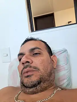 Snapshot of Ben_joseph1976 chatting on 01-06-25, 04:23 Ben joseph1976 online show from 01-06-25, 04:23