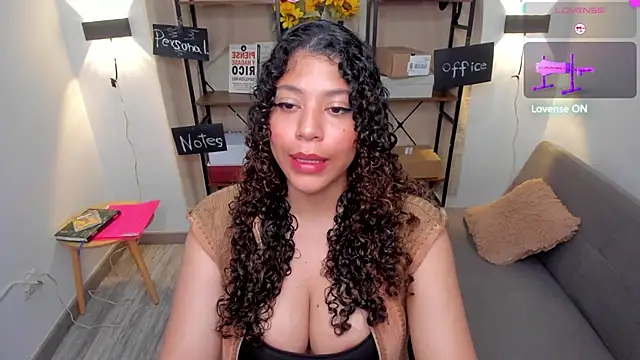 Snapshot of LilyBrunette chatting on 05-02-26, 12:48 LilyBrunette online show from 05-02-26, 12:48
