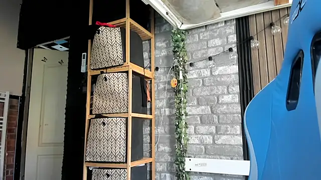 karo123421 online show from 09-24-25, 10:18