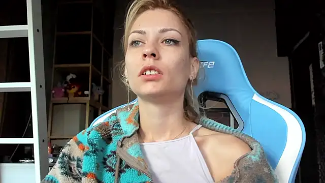 karo123421 online show from 11-12-25, 06:03