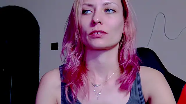 karo123421 online show from 11-24-25, 11:04