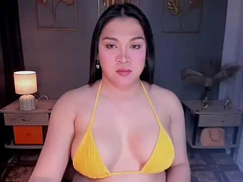 MaxeneCullens online show from 09-24-25, 04:49