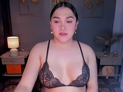 MaxeneCullens online show from 10-16-25, 03:07