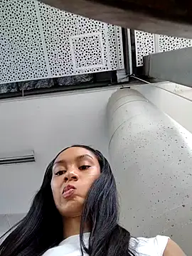 Leaberry online show from 02-09-26, 06:12