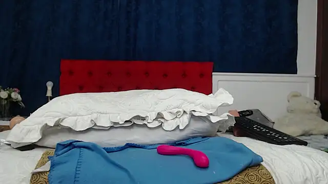 Snapshot of LADYSLAVEXXX chatting on 12-06-24, 01:07 LADYSLAVEXXX online show from 12-06-24, 01:07