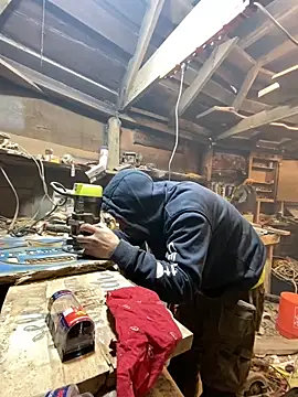 Snapshot of charactrzero chatting on 12-13-24, 01:04 charactrzero online show from 12-13-24, 01:04