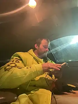 Snapshot of charactrzero chatting on 02-15-25, 03:31 charactrzero online show from 02-15-25, 03:31