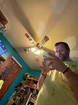 Snapshot of charactrzero chatting on 03-01-25, 01:43 charactrzero online show from 03-01-25, 01:43