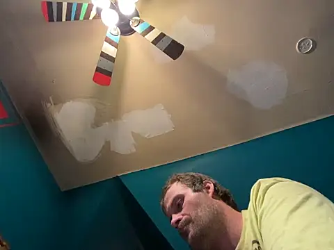 Snapshot of charactrzero chatting on 10-23-25, 10:19 charactrzero online show from 10-23-25, 10:19