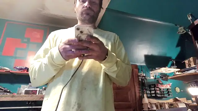 Snapshot of charactrzero chatting on 11-10-25, 12:53 charactrzero online show from 11-10-25, 12:53