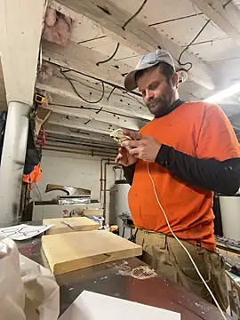 Snapshot of charactrzero chatting on 12-17-25, 10:27 charactrzero online show from 12-17-25, 10:27