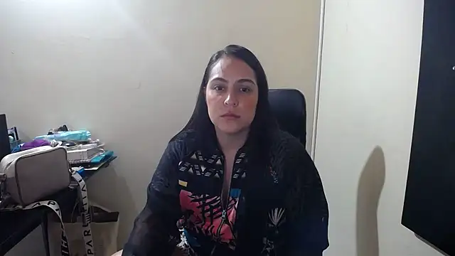 Snapshot of kendall_52 chatting on 02-26-25, 01:19 kendall 52 online show from 02-26-25, 01:19