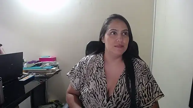Snapshot of kendall_52 chatting on 09-16-25, 08:21 kendall 52 online show from 09-16-25, 08:21