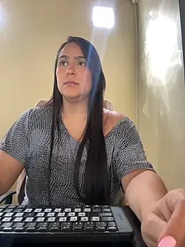 kendall 52 online show from 03-25-26, 02:45