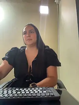 kendall 52 online show from 03-27-26, 07:46