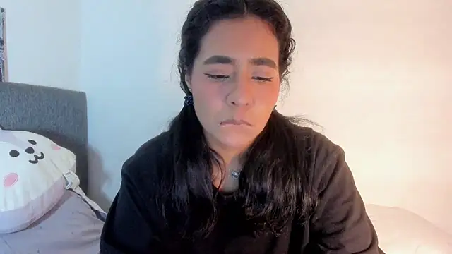 Snapshot of valeryvegas_2 chatting on 05-25-26, 01:11 valeryvegas 2 online show from 05-25-26, 01:11