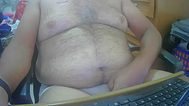 Snapshot of pmartemo chatting on 11-17-25, 07:52 pmartemo online show from 11-17-25, 07:52