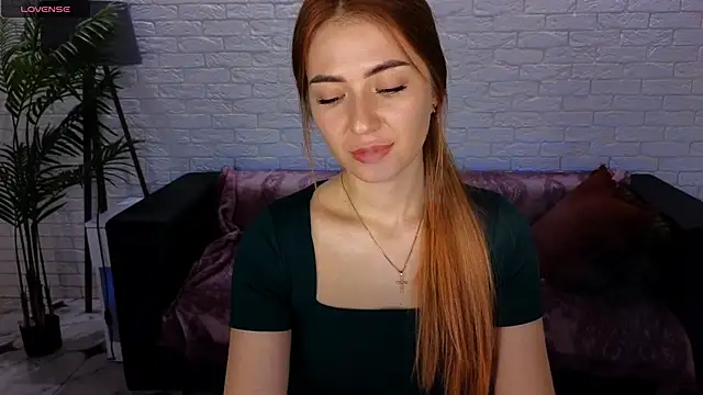 Snapshot of Adelyna_Bird chatting on 12-06-24, 11:33 Adelyna Bird online show from 12-06-24, 11:33