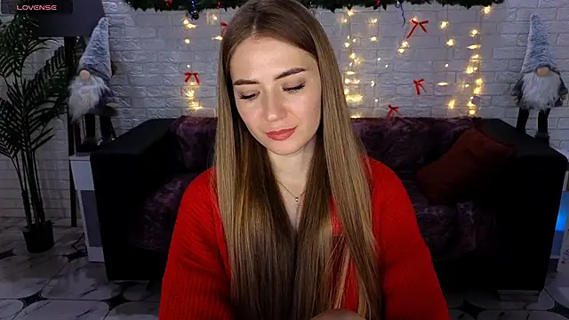 Snapshot of Adelyna_Bird chatting on 01-03-25, 11:25 Adelyna Bird online show from 01-03-25, 11:25