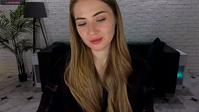 Snapshot of Adelyna_Bird chatting on 09-28-25, 06:19 Adelyna Bird online show from 09-28-25, 06:19