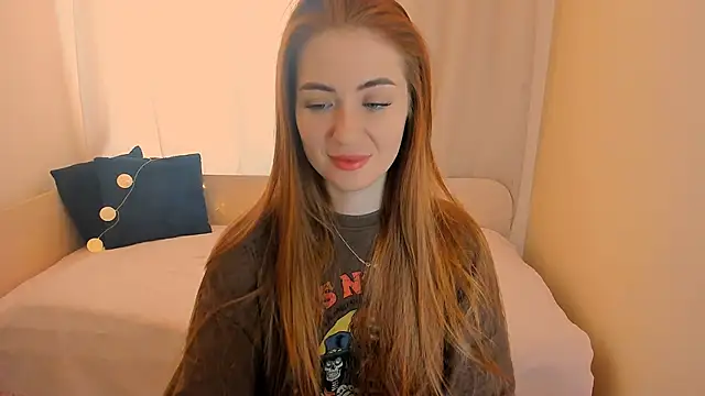 Adelyna Bird online show from 12-22-25, 08:00