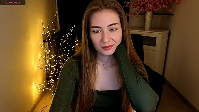Snapshot of Adelyna_Bird chatting on 05-14-26, 06:53 Adelyna Bird online show from 05-14-26, 06:53