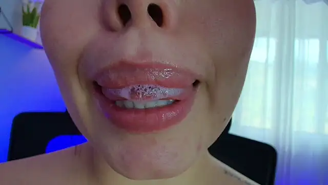 lisbet21x online show from 01-29-25, 07:22