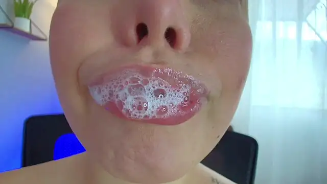 lisbet21x online show from 02-27-25, 07:15