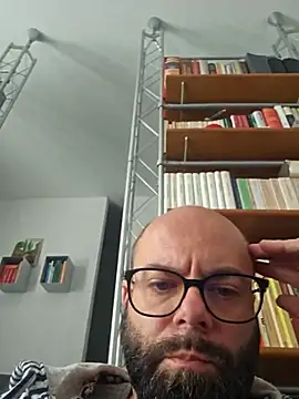 Snapshot of Dolceporco19 chatting on 10-26-25, 10:43 Dolceporco19 online show from 10-26-25, 10:43